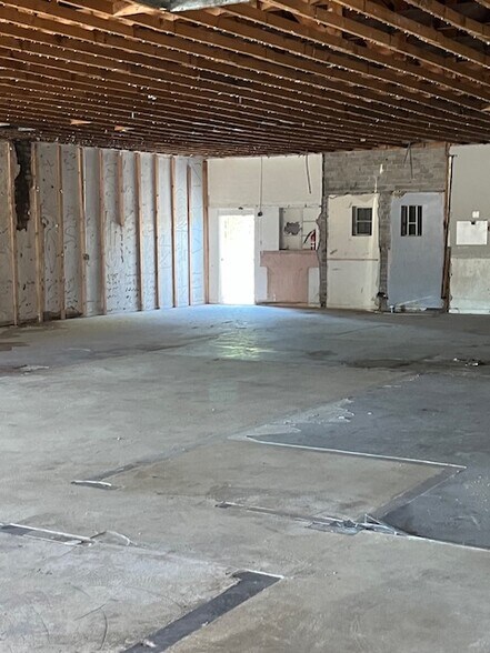 More Photos Of 2810 N 7th Ave, Phoenix Storefront For Lease