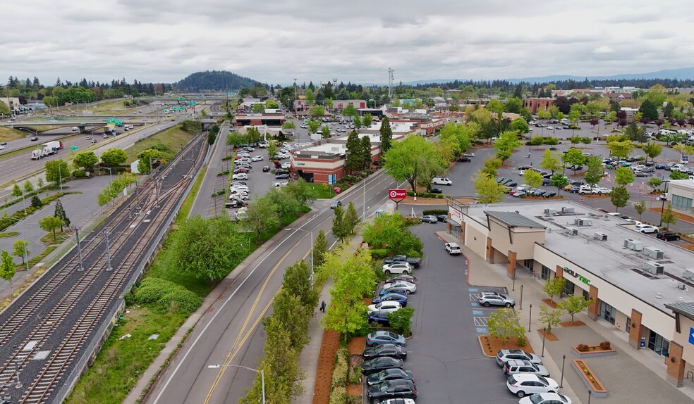 More Photos Of 1010-1058 SE 96th Ave, Portland Freestanding For Sale