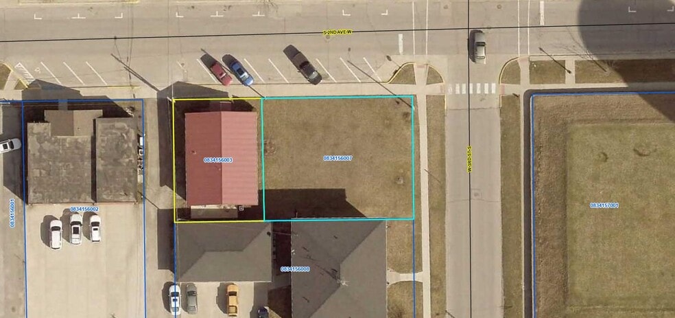 More Photos Of 203 W 2nd St S, Newton Office For Sale