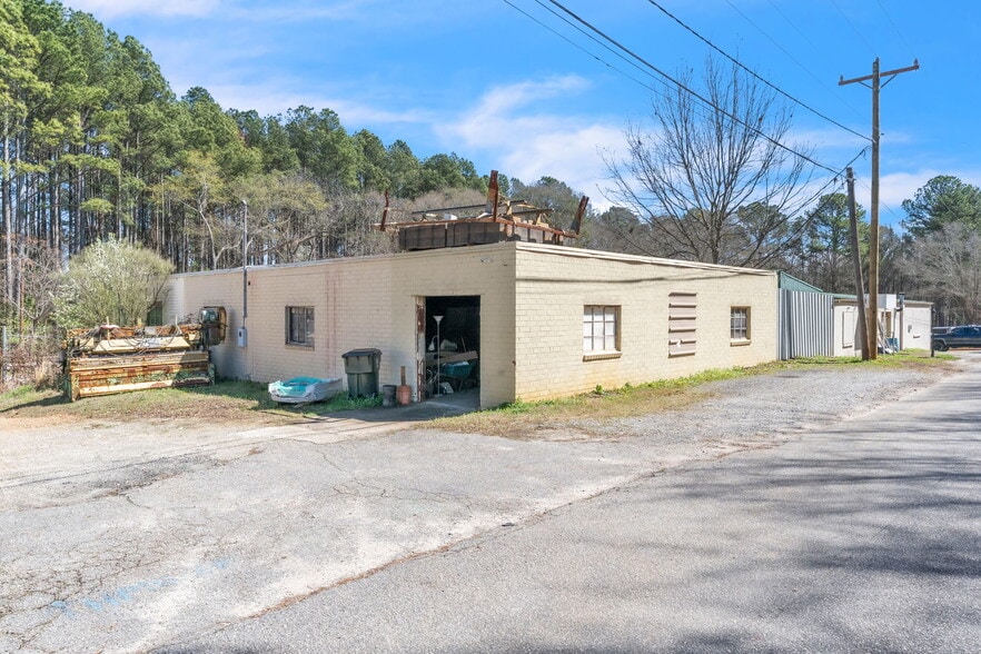 More Photos Of 109 Waybrook Dr, Anderson Industrial For Sale