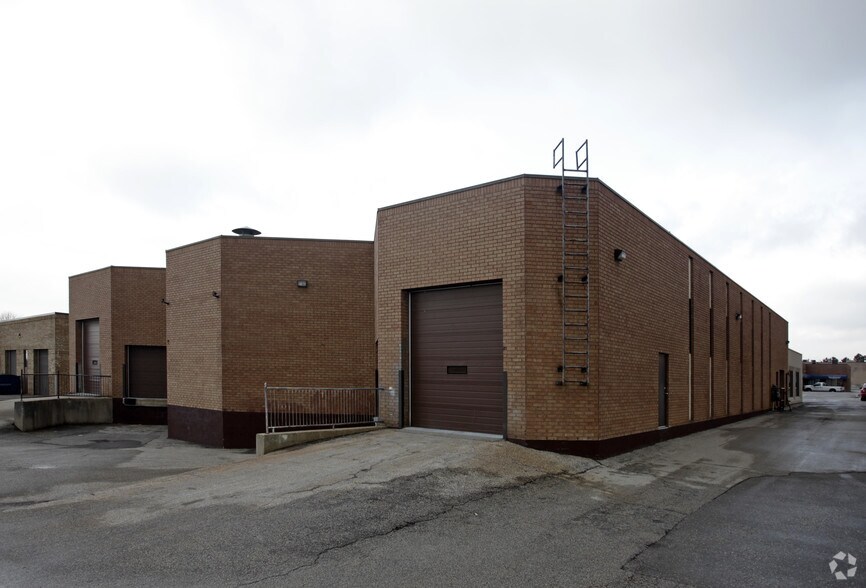 More Photos Of 155 Caster Ave, Vaughan Warehouse For Lease