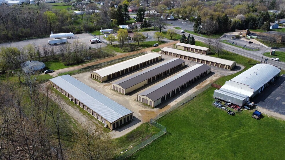 More Photos Of 921 Corunna Ave, Owosso Self Storage For Sale