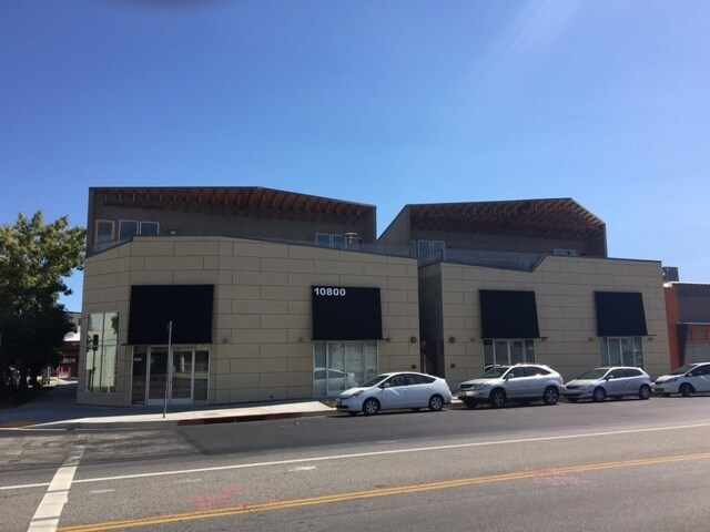 Primary Photo Of 10800 Burbank Blvd, North Hollywood Loft Creative Space For Lease