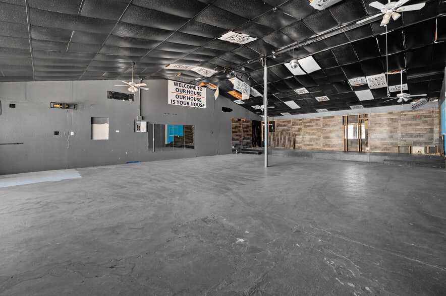 More Photos Of 2423 Palo Alto Rd, San Antonio Convenience Store For Sale