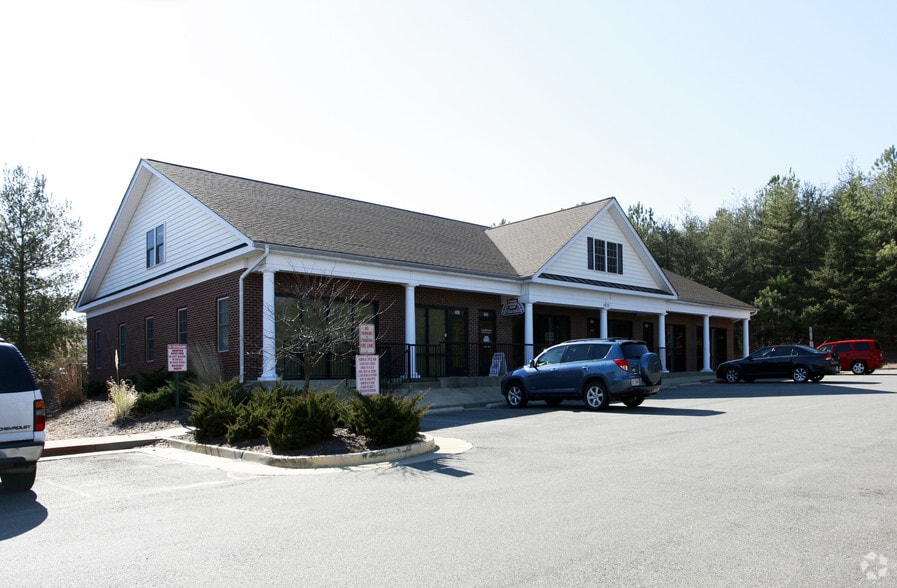 More Photos Of 4820 Southpoint Dr, Fredericksburg Office For Lease