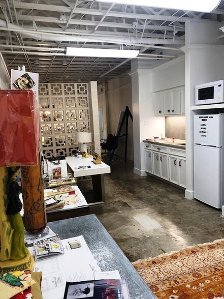 More Photos Of 4130 Spicewood Springs Rd, Austin Loft Creative Space For Lease