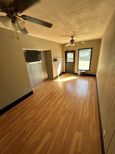 More Photos Of 1700 NE Seward Ave, Topeka Office For Sale