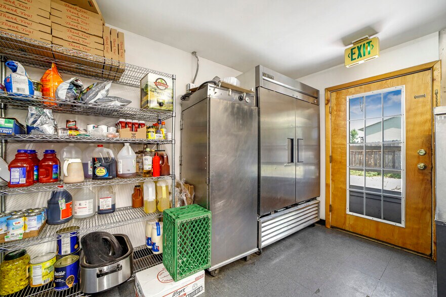 More Photos Of 418 W Spruce St, Mackay Hotel For Sale