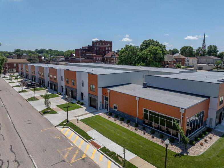 More Photos Of 201 S 8th St, Quincy Apartments For Sale