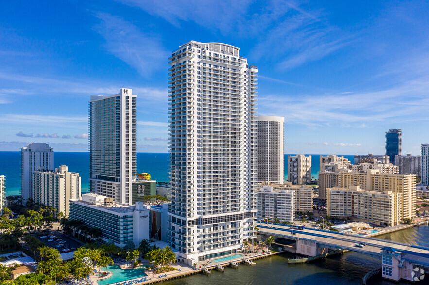 Primary Photo Of 4010-4012 S Ocean Dr, Hollywood Apartments For Sale