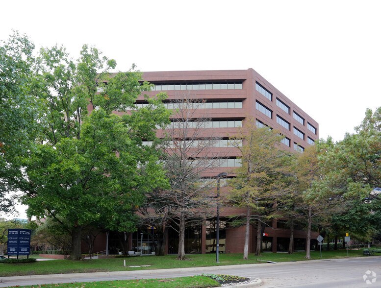 More Photos Of 14901 Quorum Dr, Dallas Office For Lease