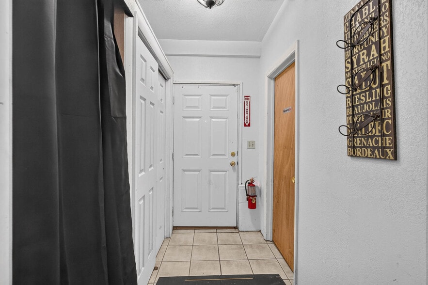 More Photos Of 3323 Saint Johns Ave, Palatka Restaurant For Sale