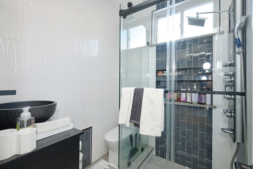 More Photos Of 365 Rutland Rd, Brooklyn Apartments For Sale