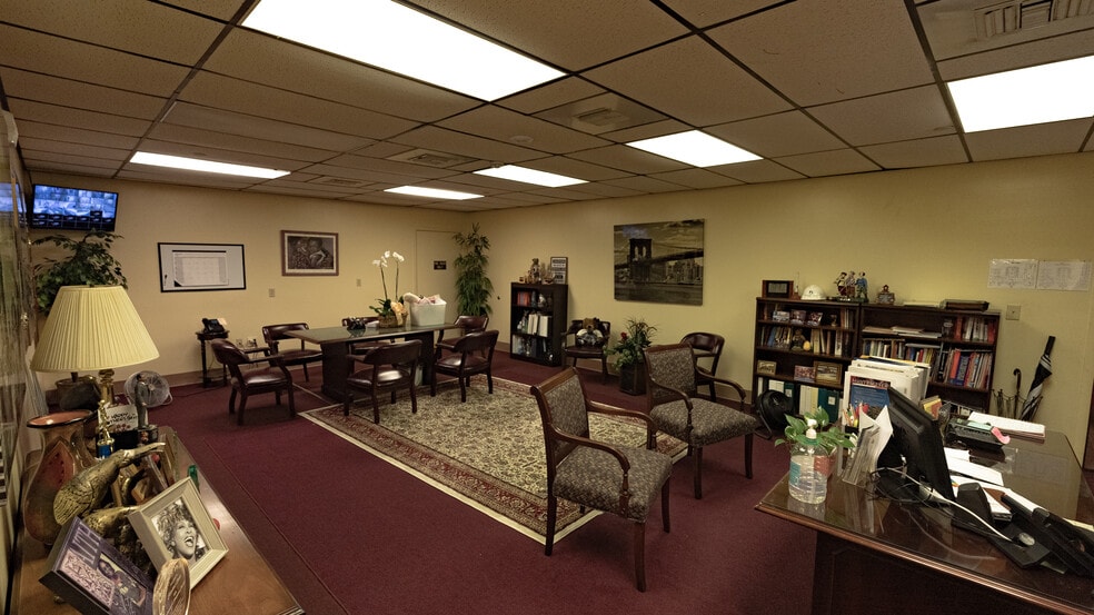 More Photos Of 8190 Pensacola Blvd, Pensacola Specialty For Sale