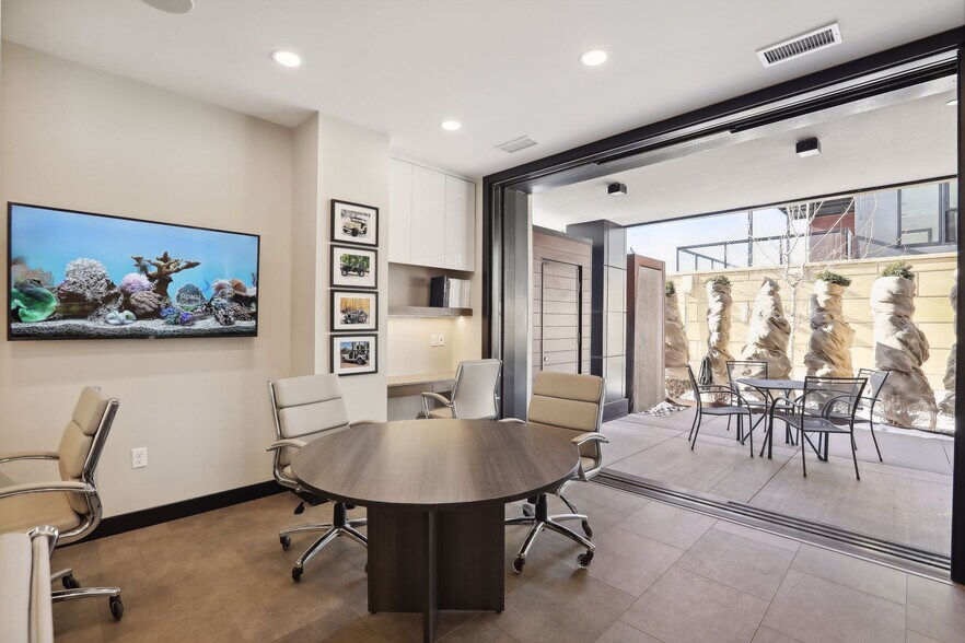 More Photos Of 275 Lake St, Wayzata Office Residential For Lease