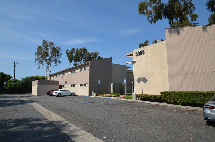 More Photos Of 3325 N Palo Verde Ave, Long Beach Medical For Lease