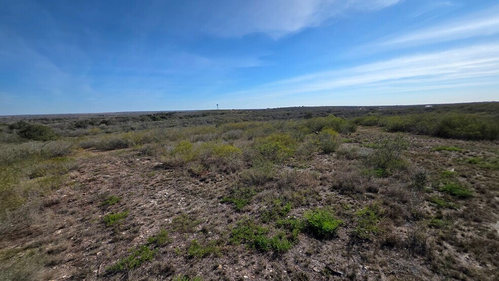 More Photos Of 00 County Road 7563, Devine Land For Sale