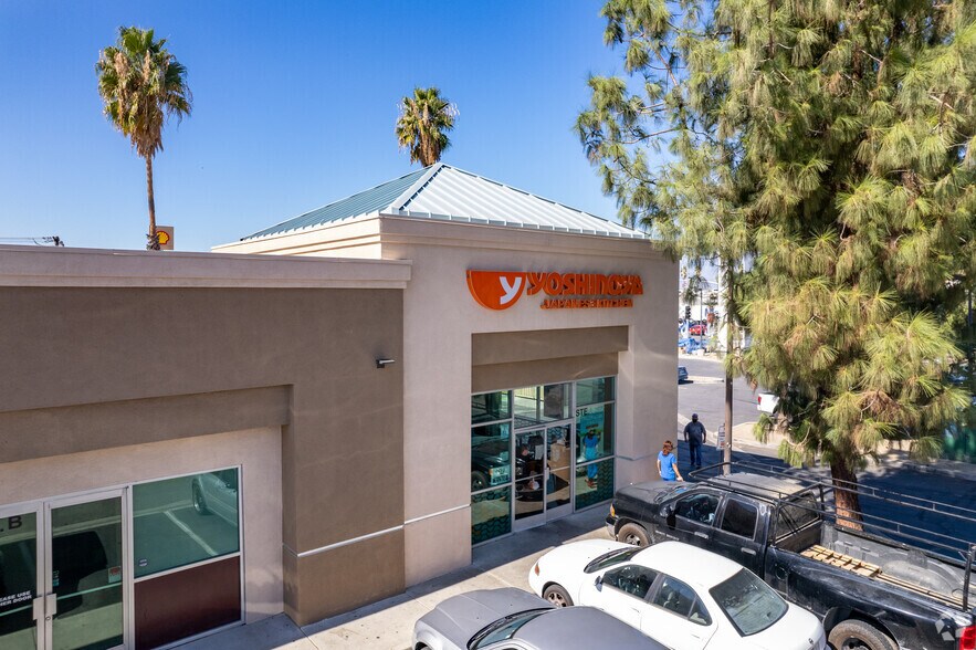 More Photos Of 2050 W Redlands Blvd, Redlands Unknown For Lease