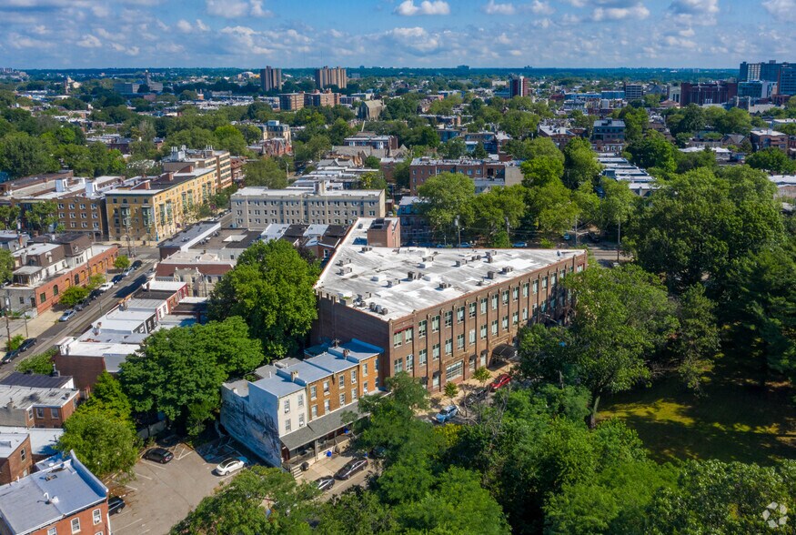 More Photos Of 4101 Woodland Ave, Philadelphia Office For Sale