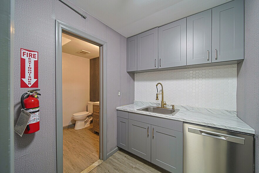 More Photos Of 1609 54th St, North Bergen Industrial For Lease
