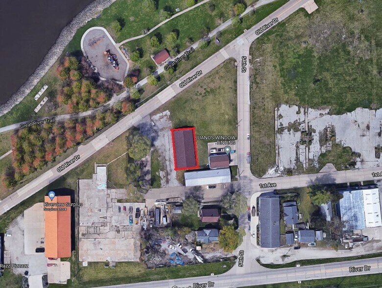 Primary Photo Of 5300 River Dr, Moline Warehouse For Lease