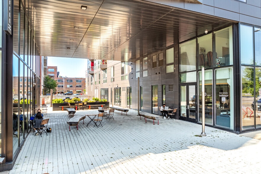 More Photos Of 915 Washington Ave N, Minneapolis Apartments For Lease