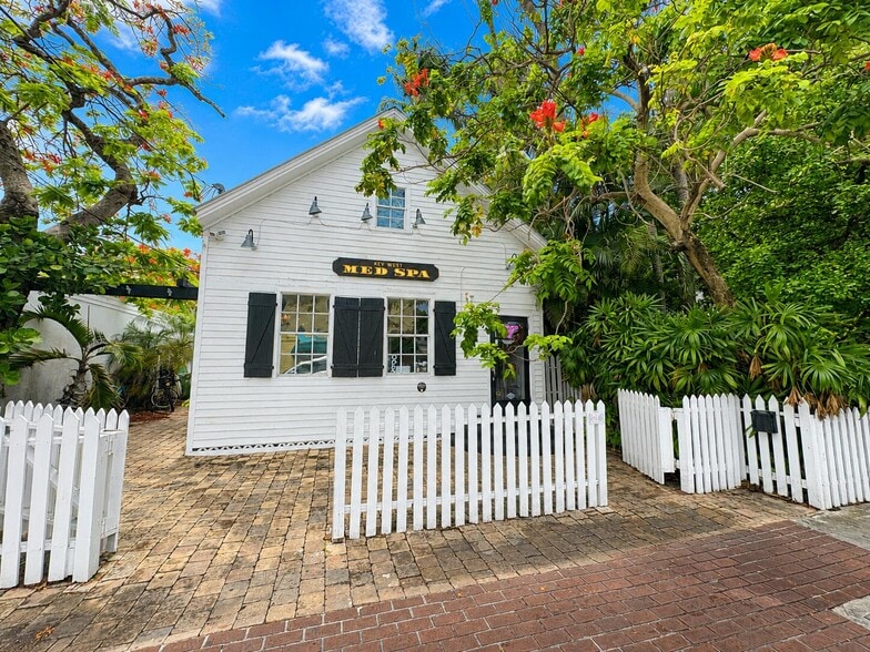 Primary Photo Of 408 Greene St, Key West Freestanding For Lease
