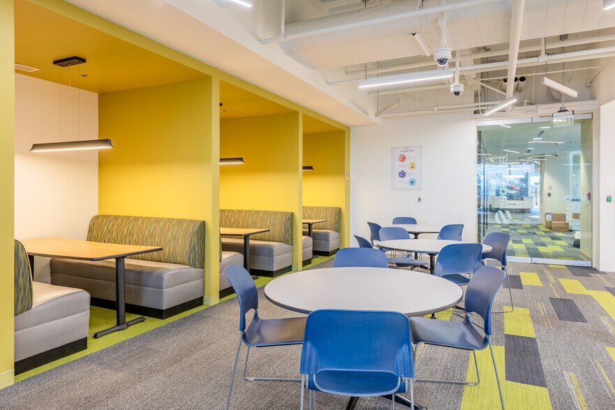 More Photos Of 1800 Continental Blvd, Charlotte Office For Lease