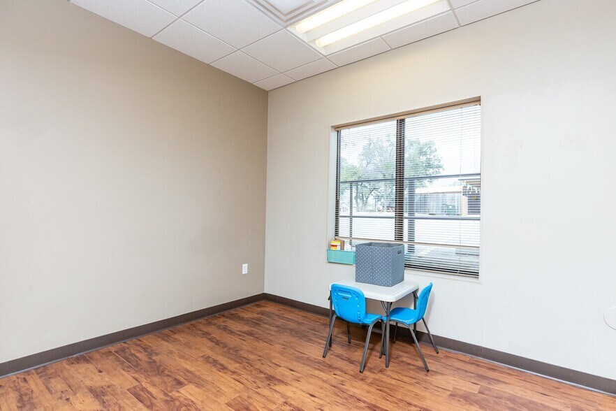 More Photos Of 11901 Parmer Ln, Cedar Park Medical For Lease