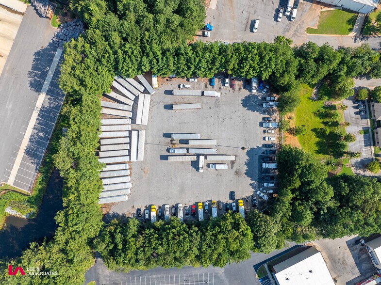 More Photos Of 5200 Panola Industrial Blvd, Decatur Warehouse For Lease