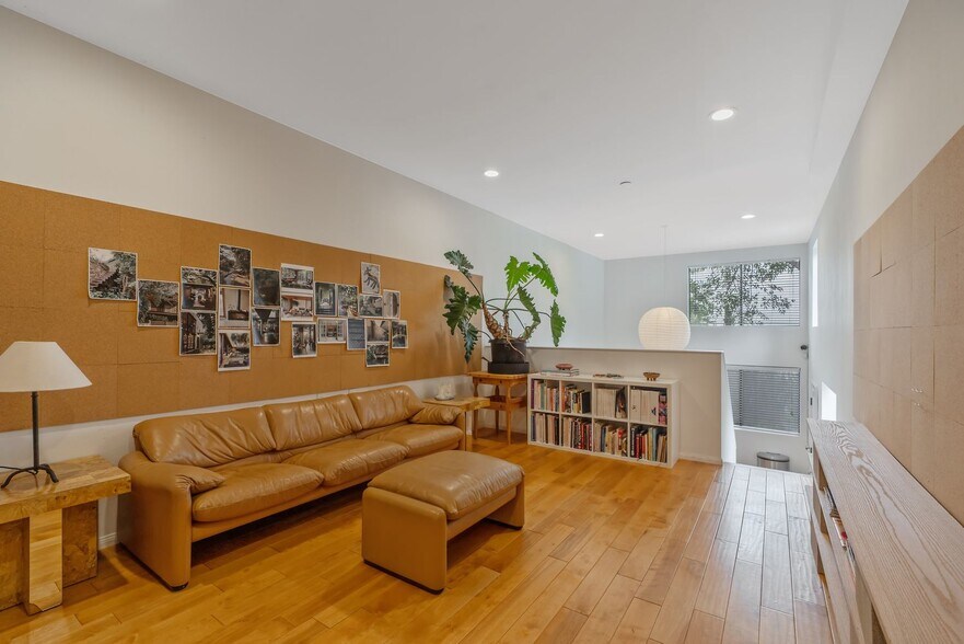 More Photos Of 1964 Vestal Ave, Los Angeles Office Residential For Sale