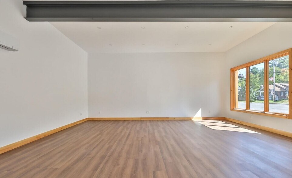 More Photos Of 6194 Main St, Tannersville Office For Lease