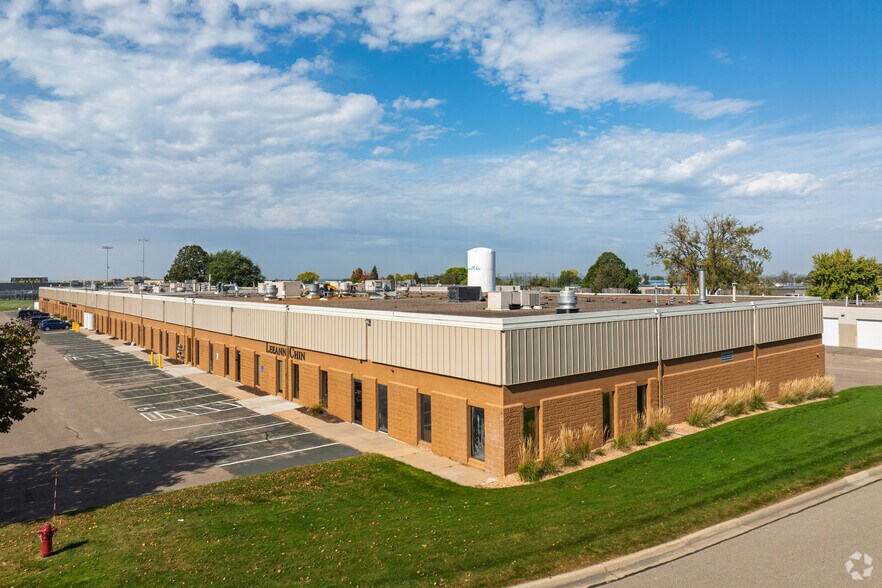 More Photos Of 1100-1132 Mn-13 E, Burnsville Light Manufacturing For Lease