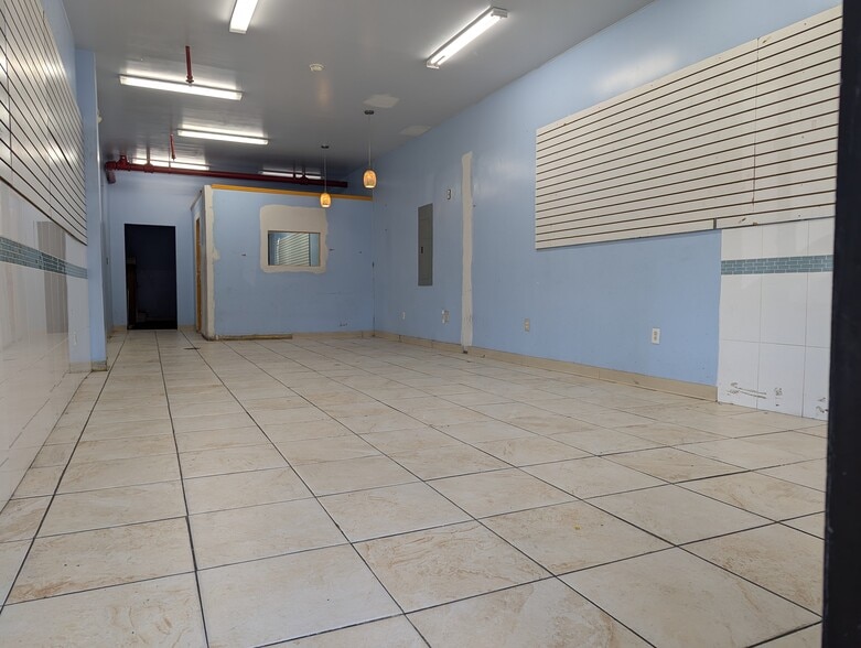 More Photos Of 3421-3439 Boston Rd, Bronx Storefront Retail Office For Lease