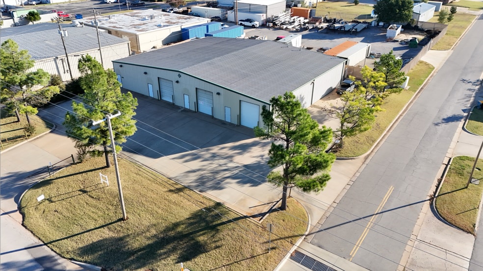 Primary Photo Of 5200 N Santa Fe Ave, Oklahoma City Manufacturing For Lease