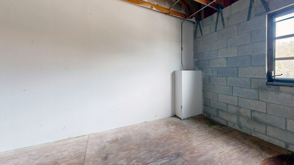 More Photos Of 461 Forrest Ave, Cocoa Warehouse For Lease