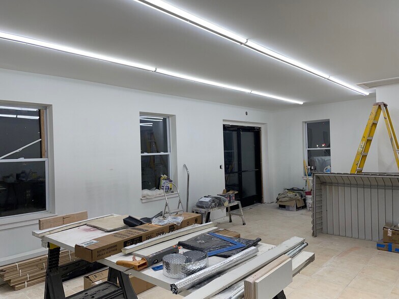 More Photos Of 322 Prospect Ave, Hartford Freestanding For Lease