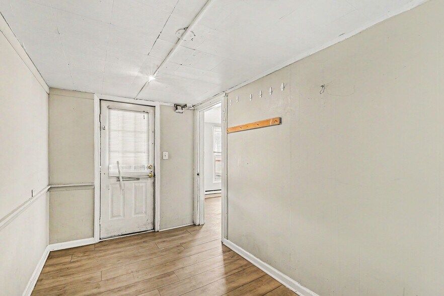 More Photos Of 7707 Baltimore Annapolis Blvd, Glen Burnie Office Residential For Sale