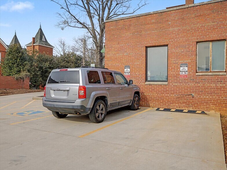 More Photos Of 39 West St, Pittsboro Restaurant For Lease