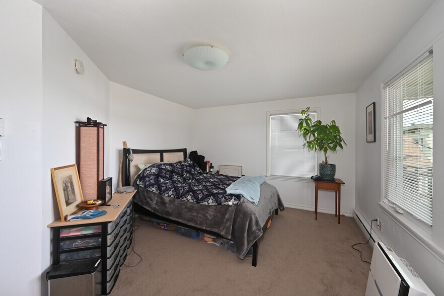 More Photos Of 8716 Sand Point Way NE, Seattle Apartments For Sale