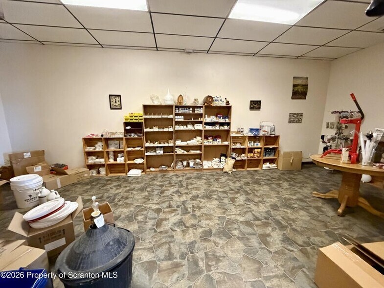 More Photos Of 1971 Scranton Carbondale Hwy, Blakely Freestanding For Lease