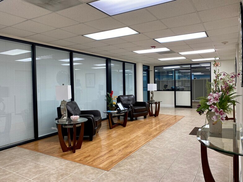 More Photos Of 4401 W Kennedy Blvd, Tampa Office For Lease