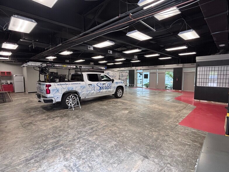 More Photos Of 5511 Hwy 280 E, Birmingham Office For Lease