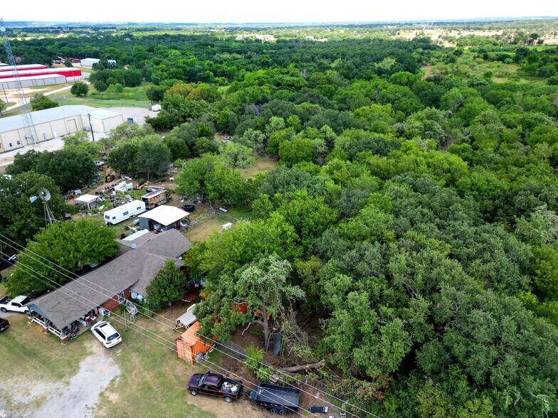 More Photos Of 6502 Mineral Wells Hwy, Weatherford Flex For Sale