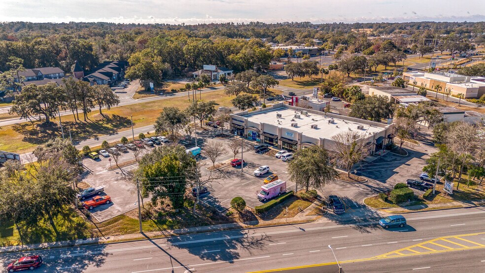 More Photos Of 3855 E Silver Springs Blvd, Ocala General Retail For Sale