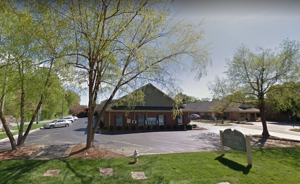 More Photos Of 701 W Main St, Jamestown Office For Lease