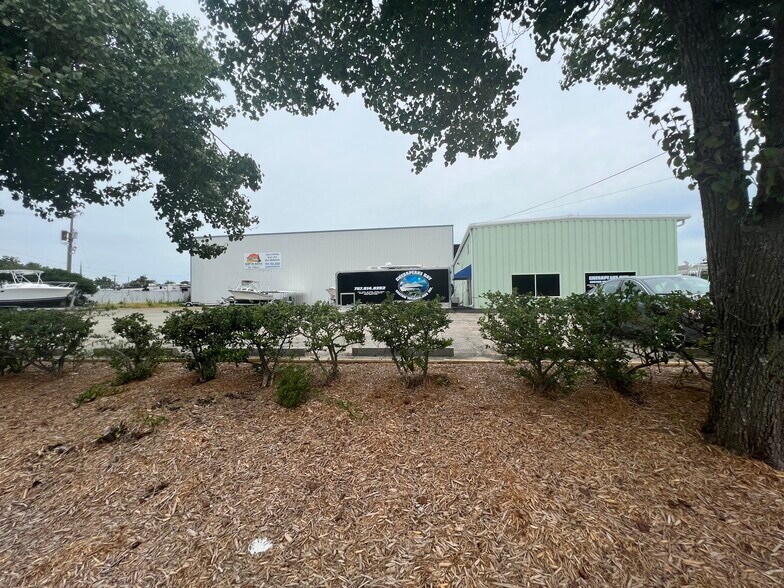 More Photos Of 4330 Kecoughtan Rd, Hampton Showroom For Lease