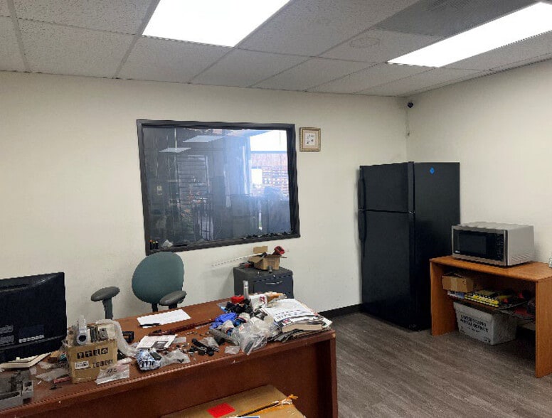 More Photos Of 269 Pacific St, Pomona Warehouse For Sale