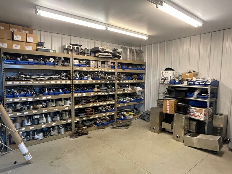 More Photos Of 9280 Knapp Rd, Houghton Lake Service For Sale