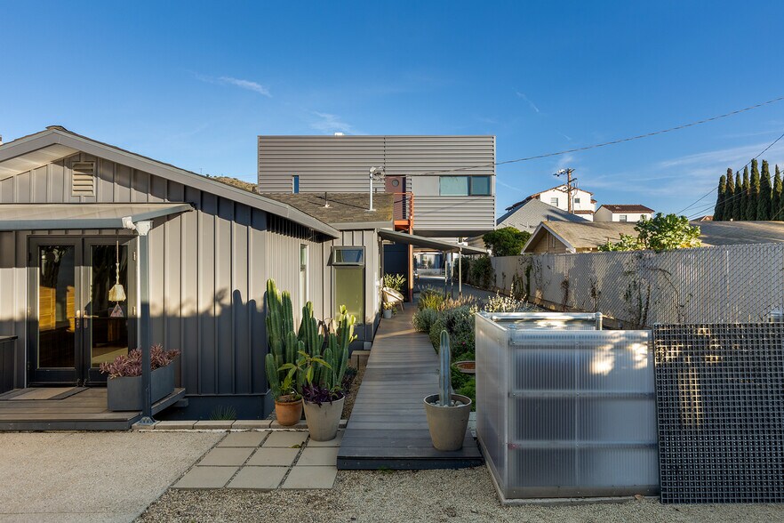 More Photos Of 161 N Garden St, Ventura Apartments For Sale